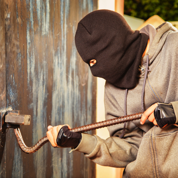 Einbruch mit Brecheisen
